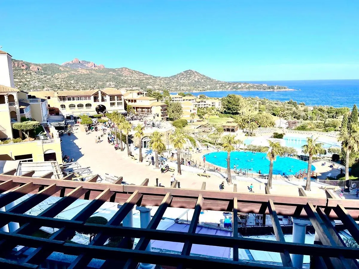 Village Cap Esterel Duplex Vue Mer Centre Saint-Raphael  0*, Saint-Raphael (Var) France